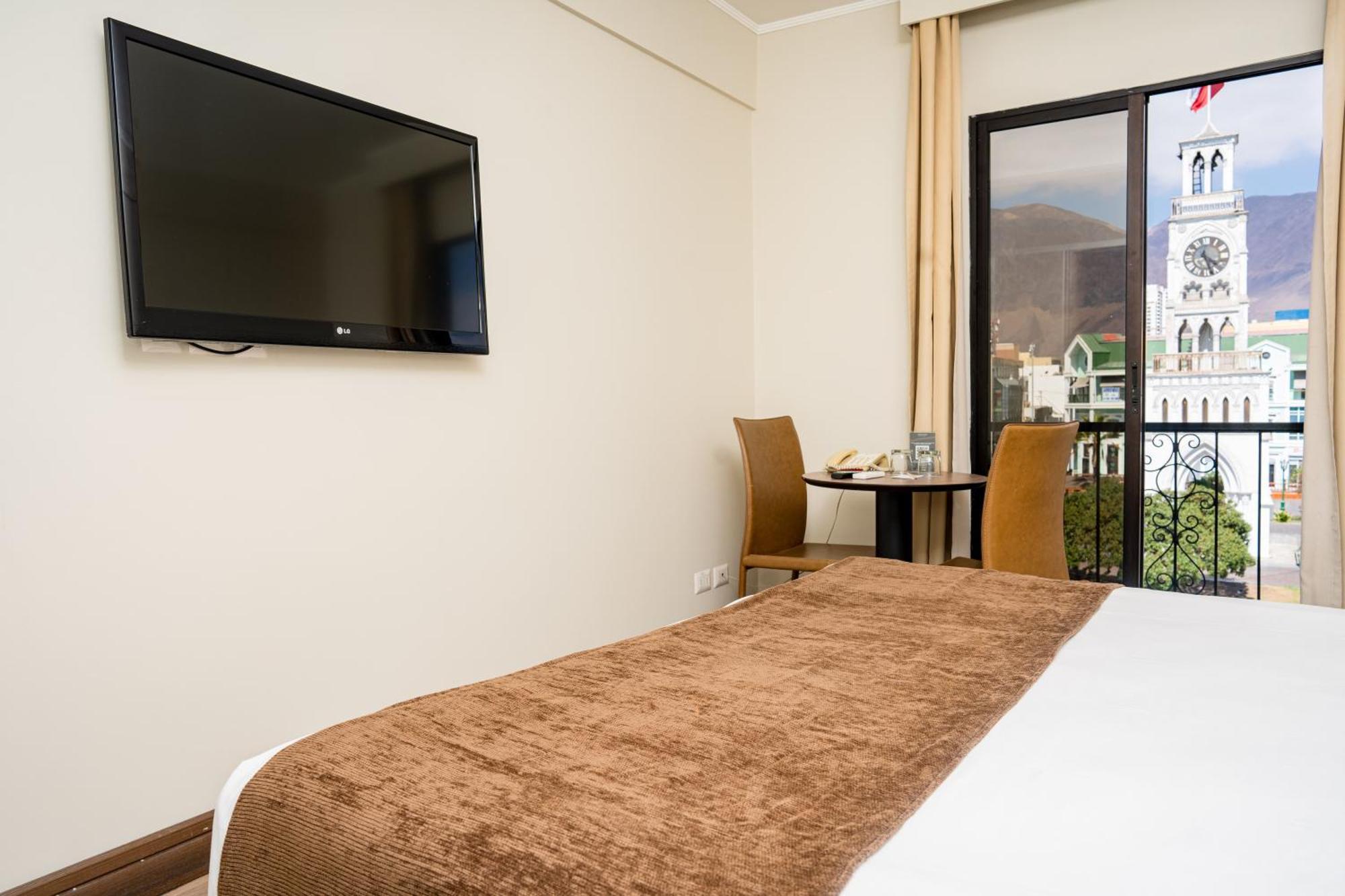 Terrado Arturo Prat Hotel 4*